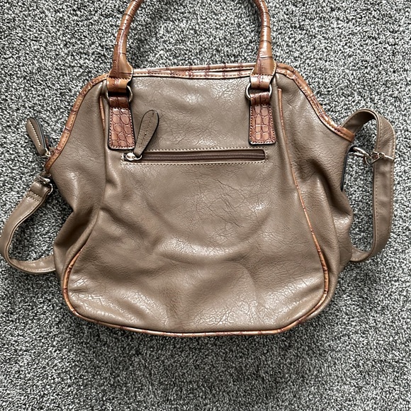Wilson Leather Handbag - Picture 1 of 3